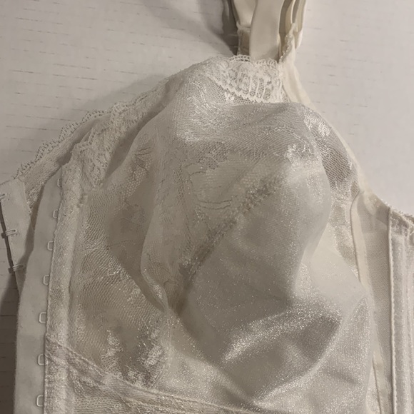 𝅺VINTAGE Carnival full figure bra size 44 D- good condition - Picture 14 of 14